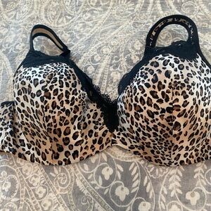 Cacique 44D Smooth Lightly Lined Balconette Bra leopard print animal plus size